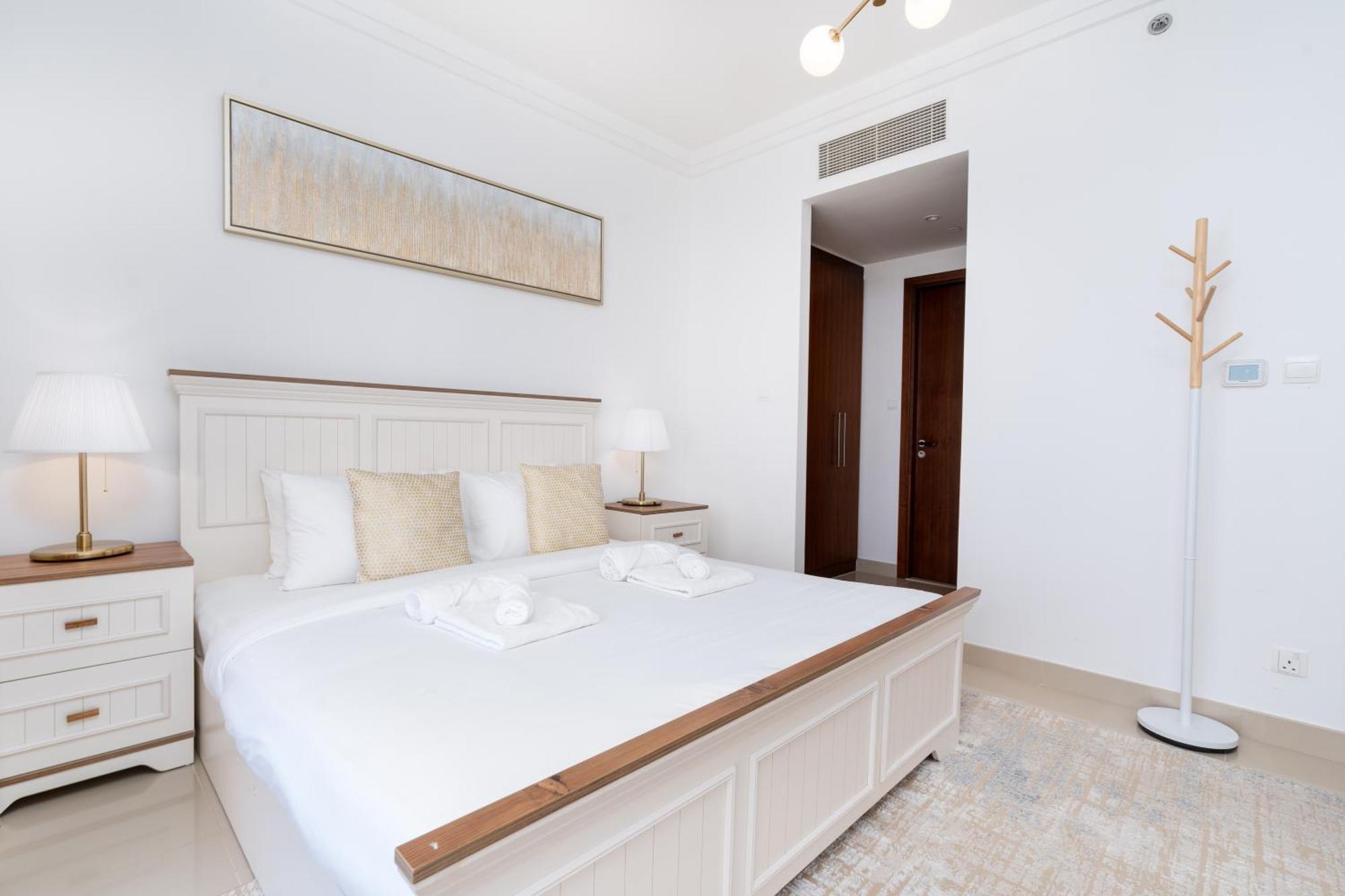 Lux Apt-Burj View Opp. Dxb Mall Dubai Exterior photo